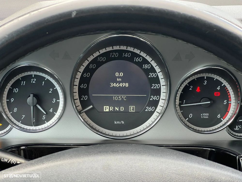 Mercedes-Benz E 250 CDI Avantgarde BlueEfficiency Auto. - 16