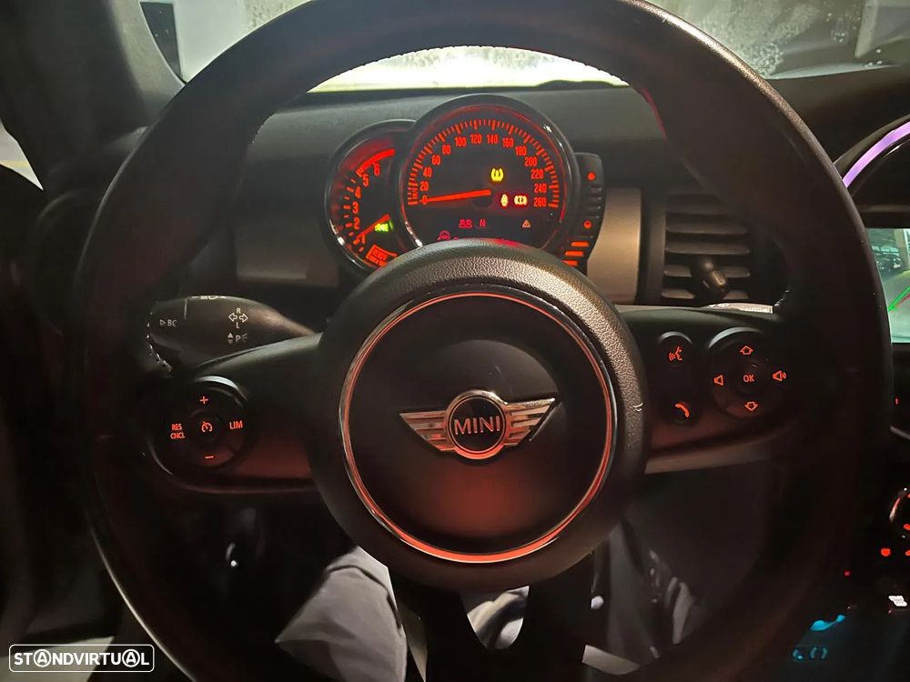 MINI Cabrio Cooper D - 4