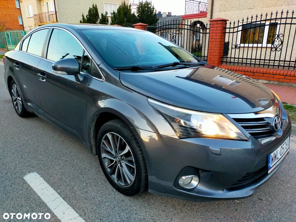 Toyota Avensis - 13