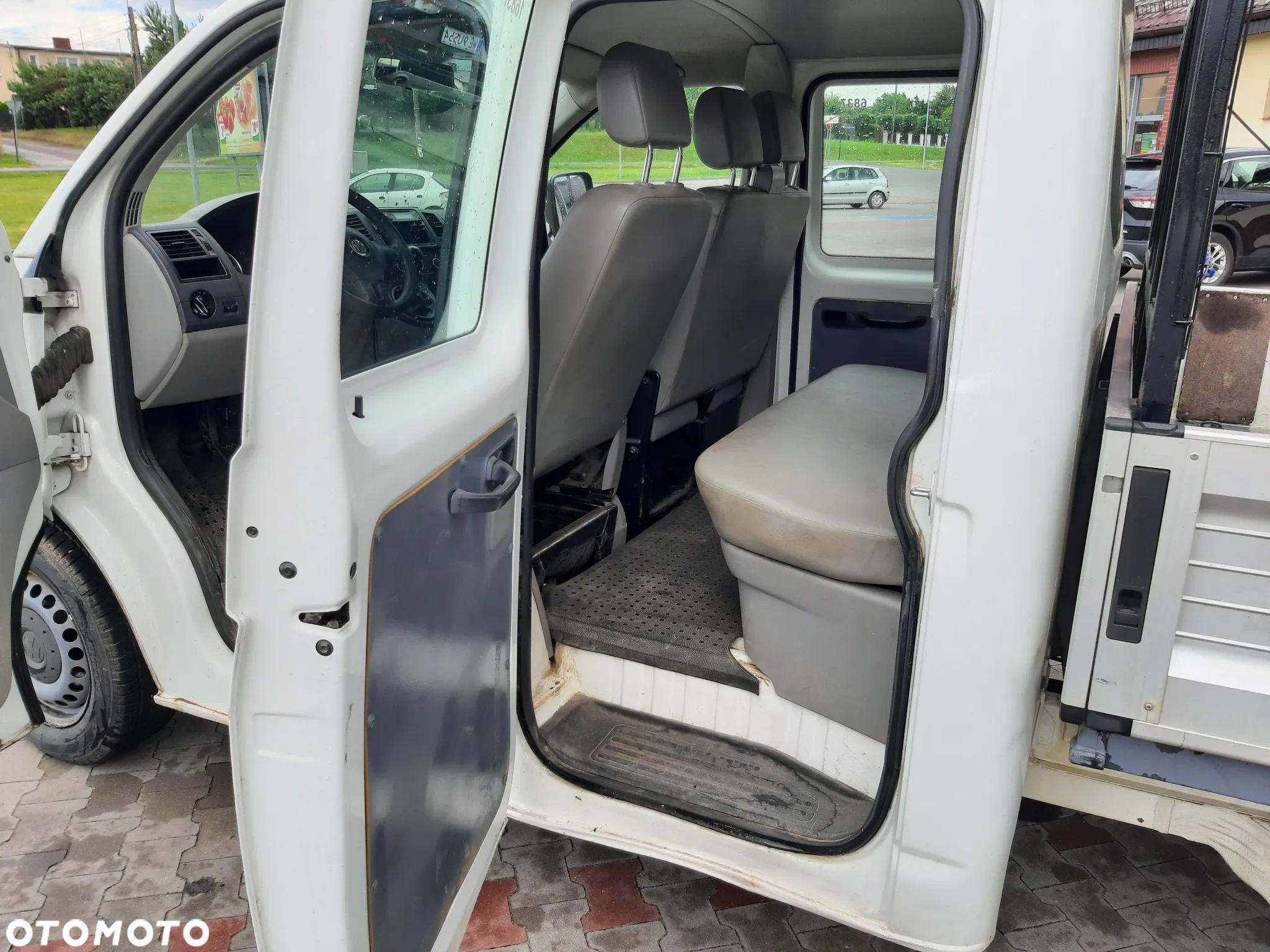 Volkswagen T5 LIFT - 7