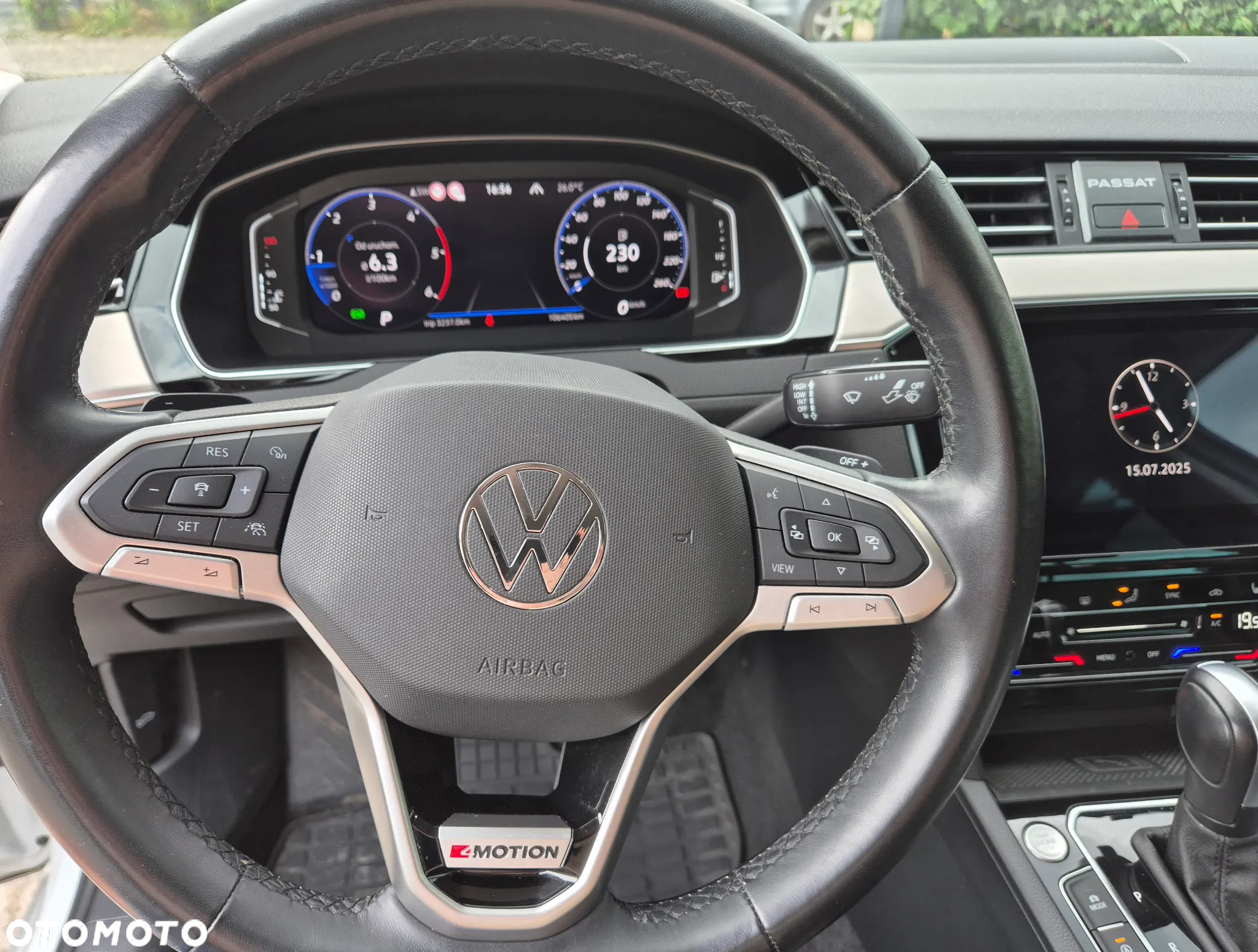 Volkswagen Passat 2.0 TDI 4Mot Elegance DSG - 10
