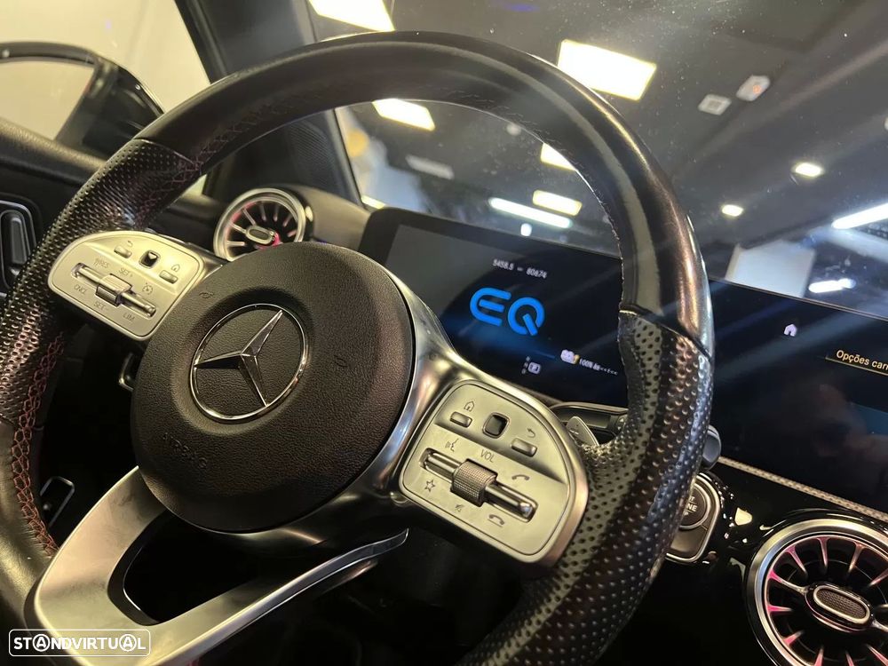 Mercedes-Benz A 250 e 8G-DCT AMG Line - 29