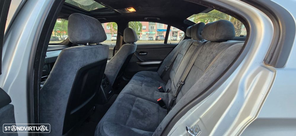 BMW 320 d Exclusive - 10