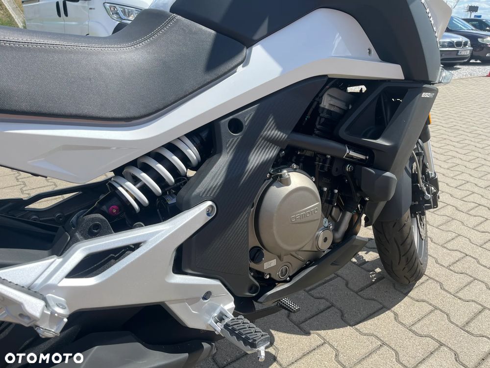 CFMoto 650 MT - 16