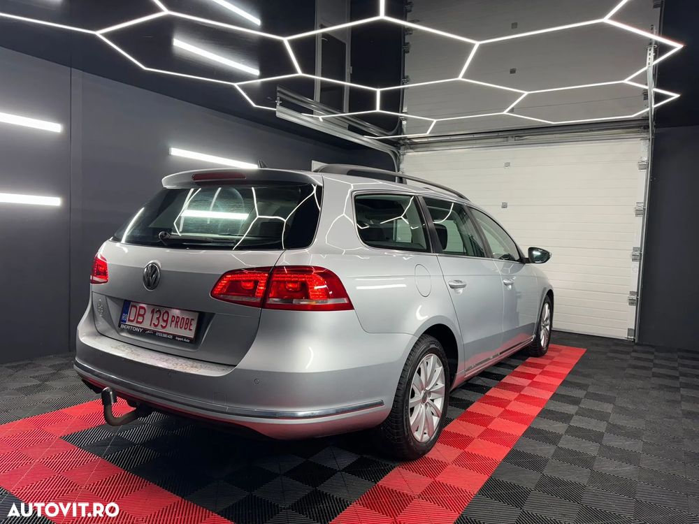 Volkswagen Passat 2.0 TDI DSG BlueMotion Technology Comfortline - 3