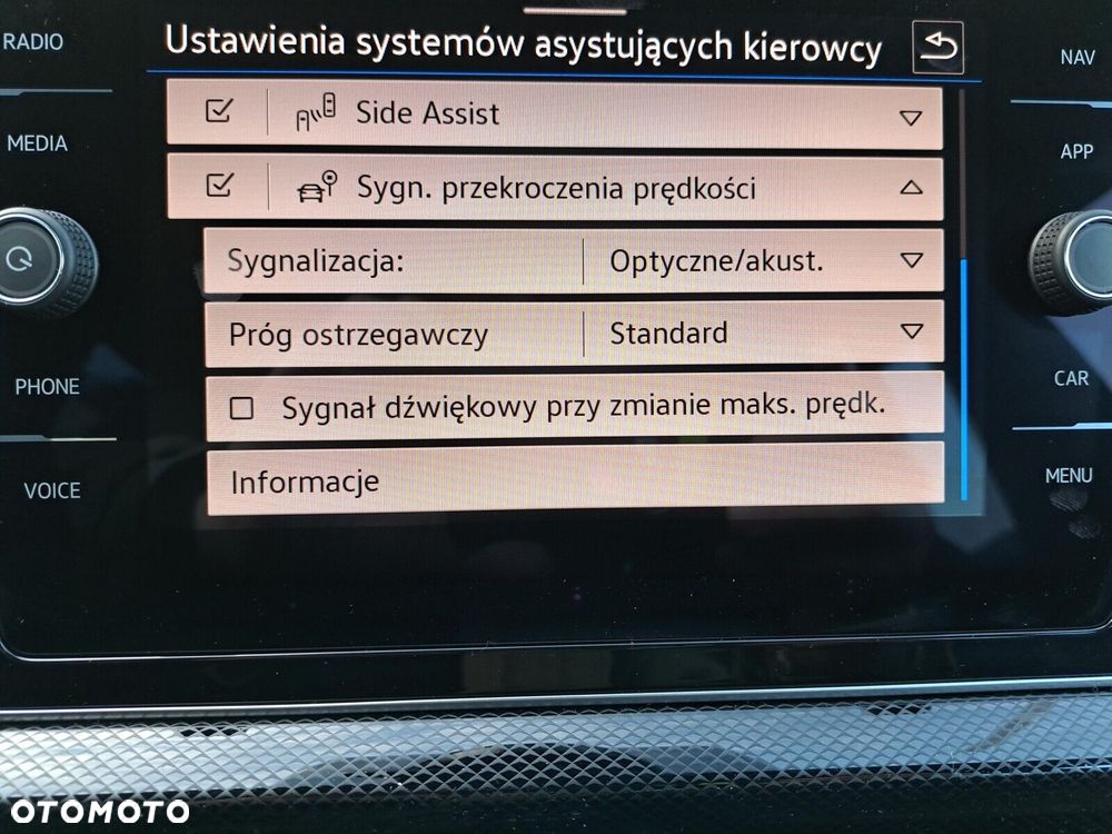 Volkswagen T-Cross - 37