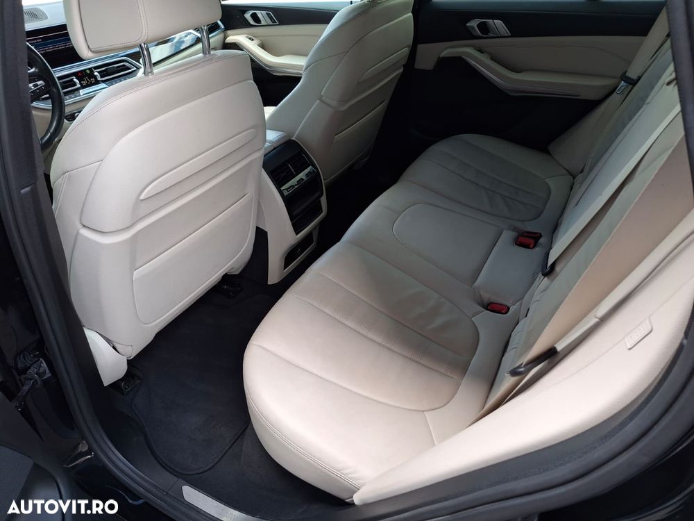 BMW X5 xDrive45e - 16