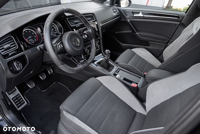 Volkswagen Golf 2.0 TSI BMT 4Mot R - 17