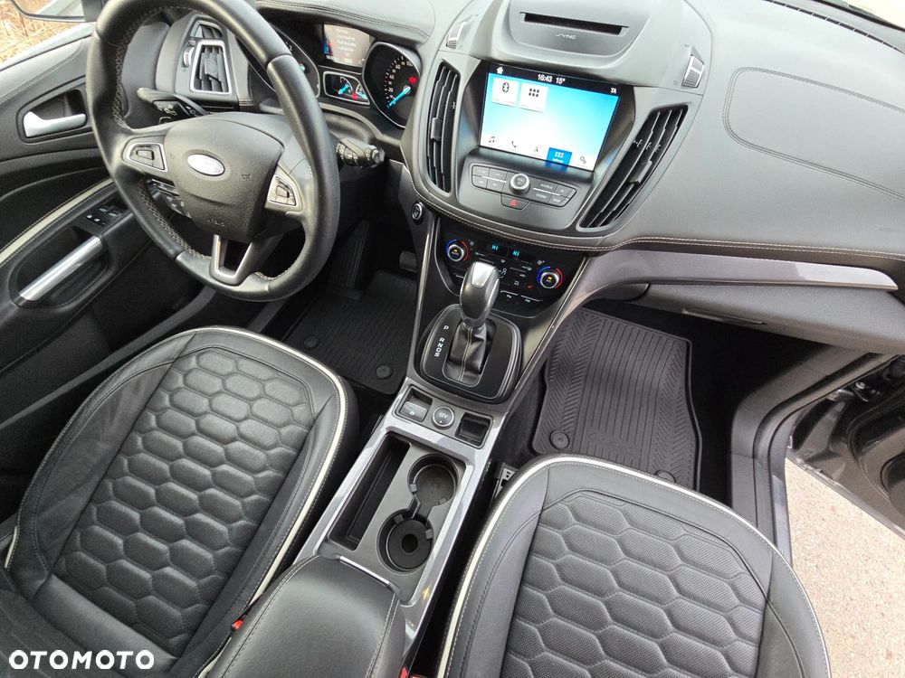 Ford Kuga 2.0 TDCi 4x4 Vignale - 31