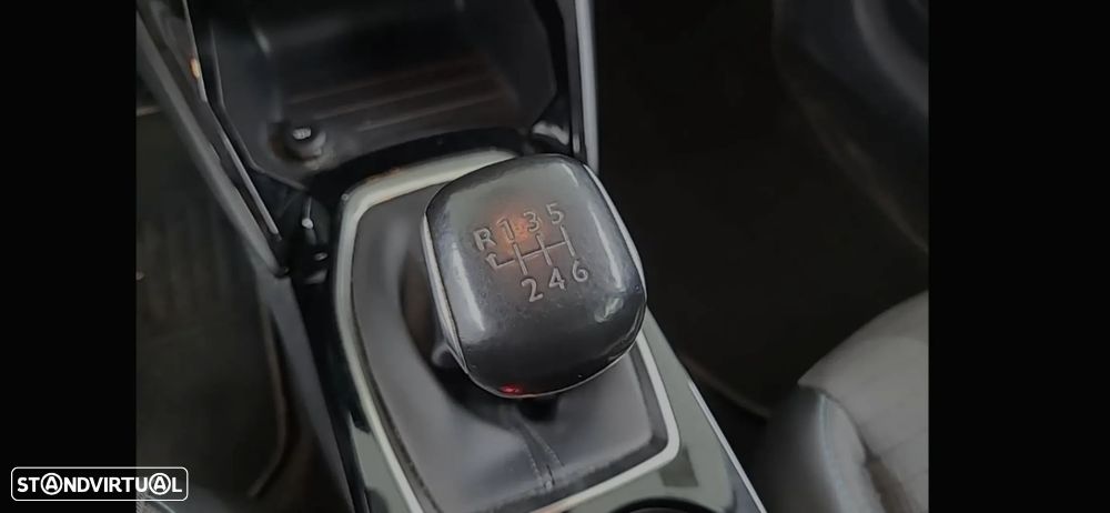 Peugeot 208 PureTech 100 Allure - 3