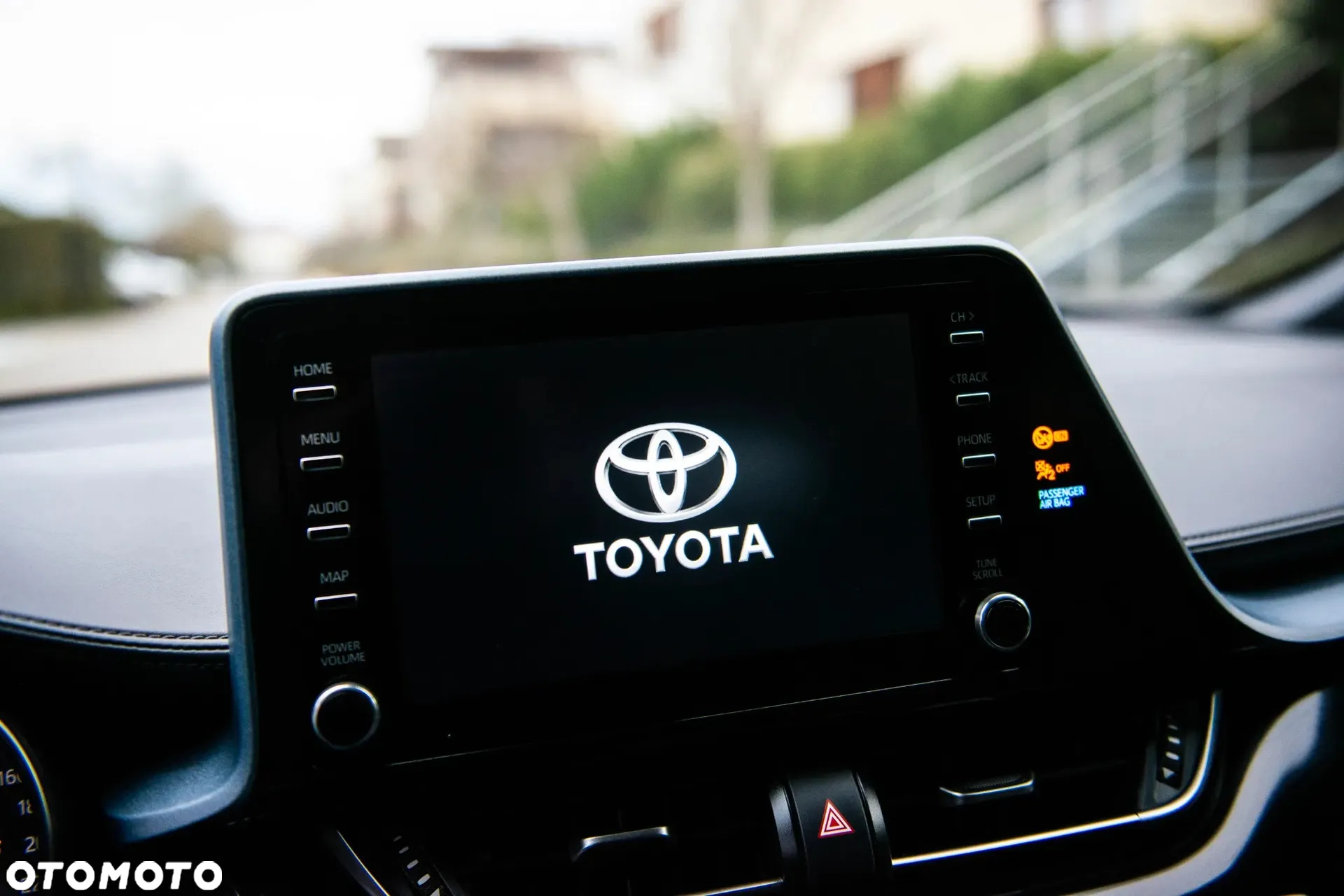 Toyota C-HR - 31