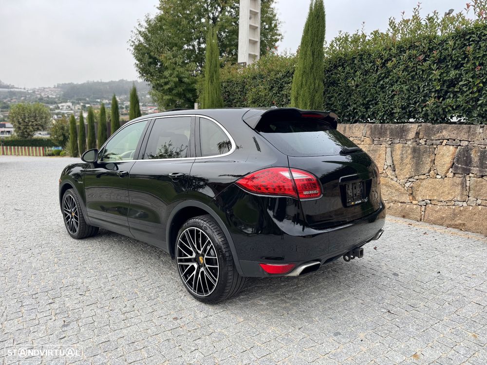 Porsche Cayenne S - 3