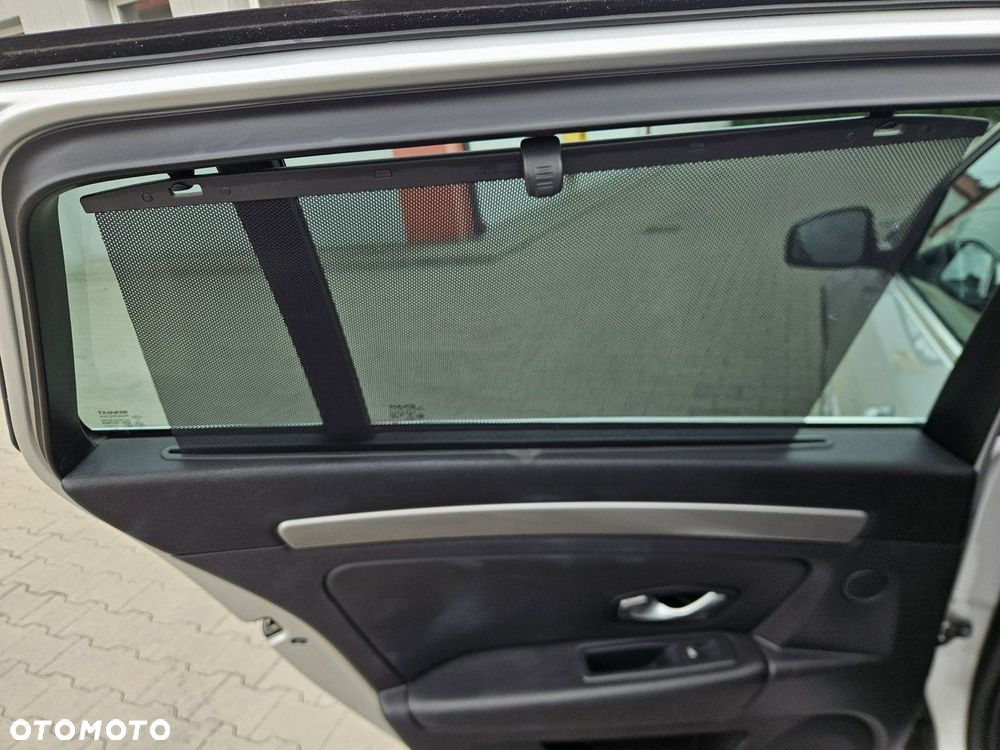 Renault Laguna 2.0 Limited - 24