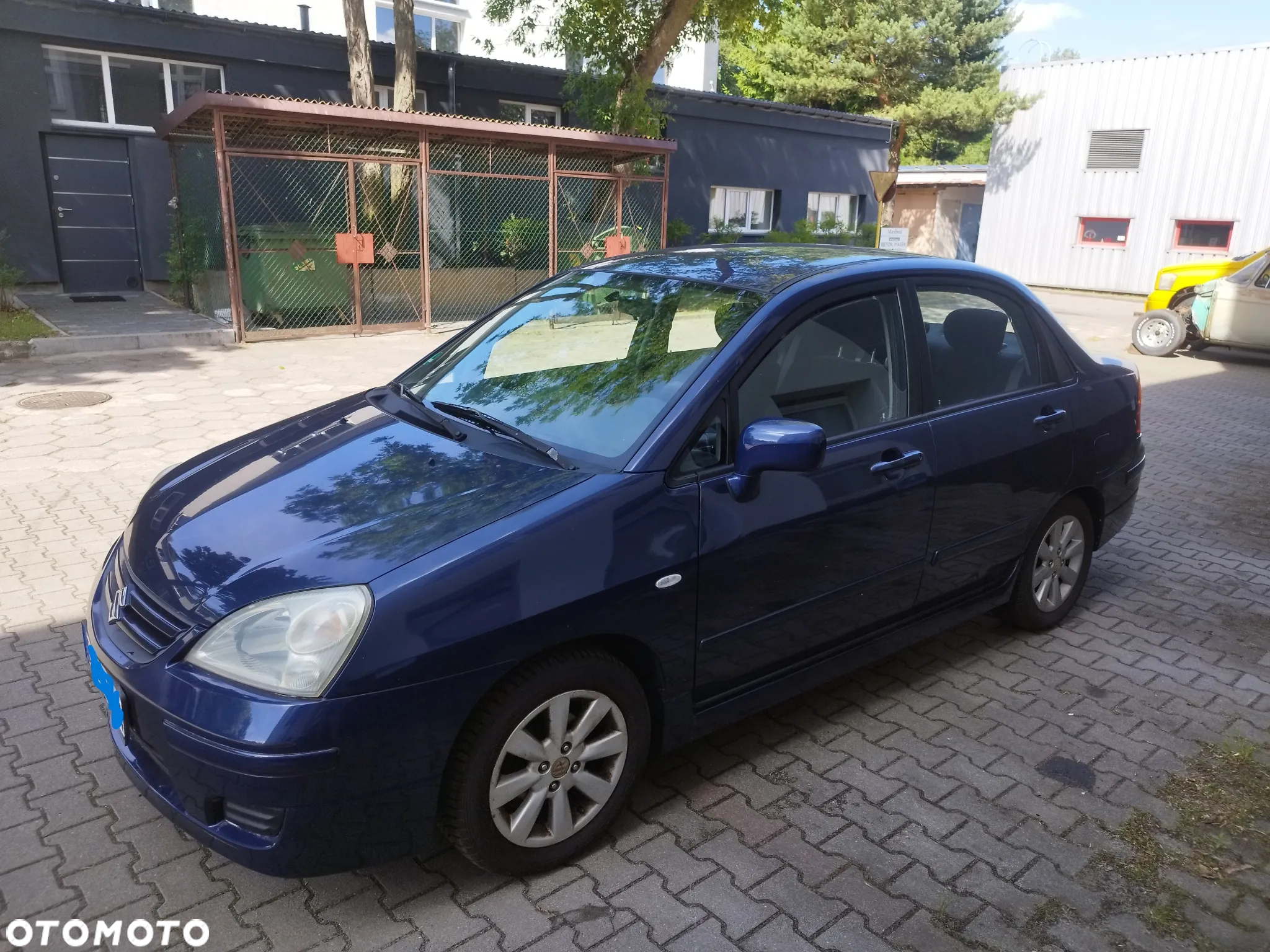 Suzuki Liana 1.6 - 13