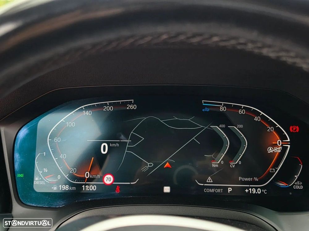 BMW 220 d Pack Desportivo M Auto - 22