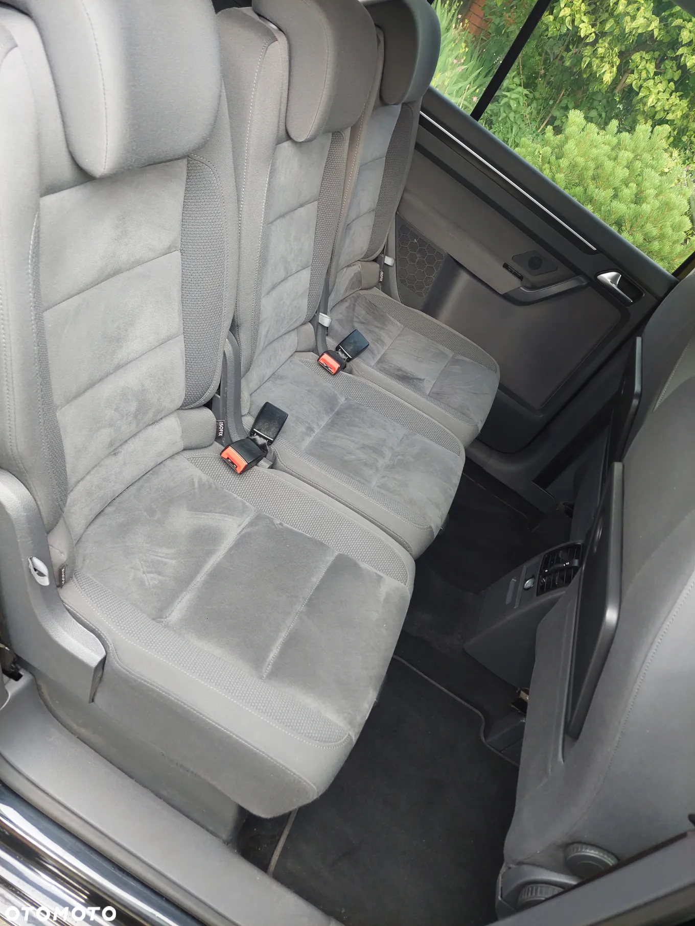 Volkswagen Touran 1.6 TDI DPF Highline DSG - 14
