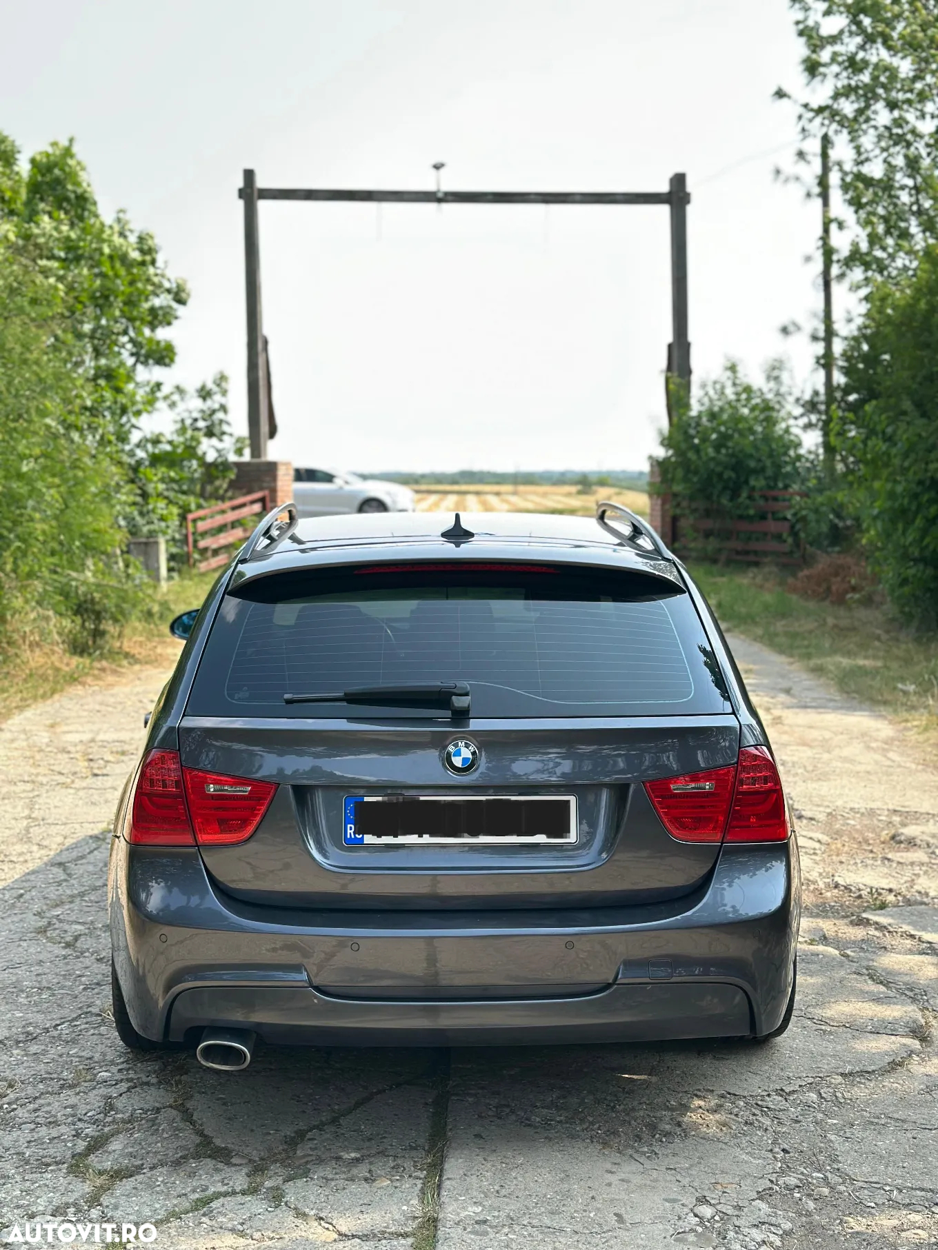 BMW Seria 3 320d DPF Touring Aut. - 21