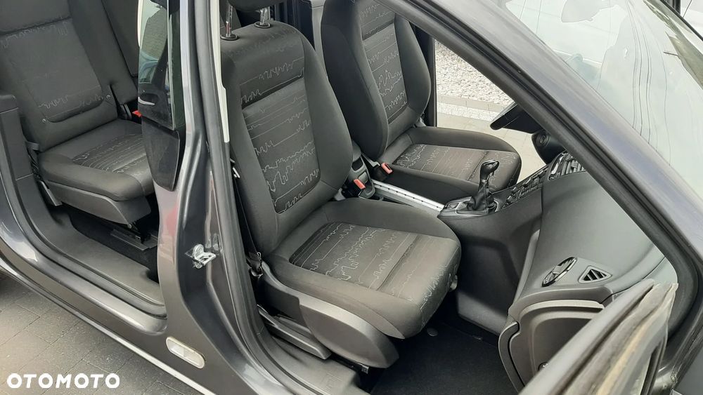 Opel Meriva - 9