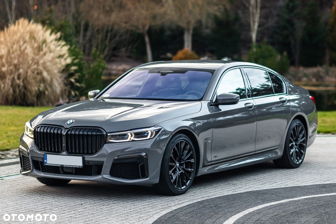 BMW Seria 7 - 8