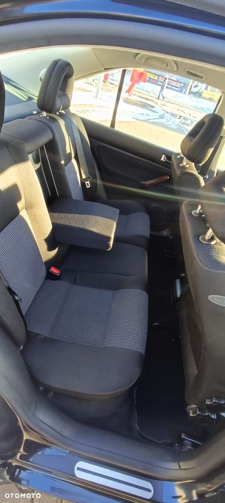 Volkswagen Bora 1.6 Comfortline - 11