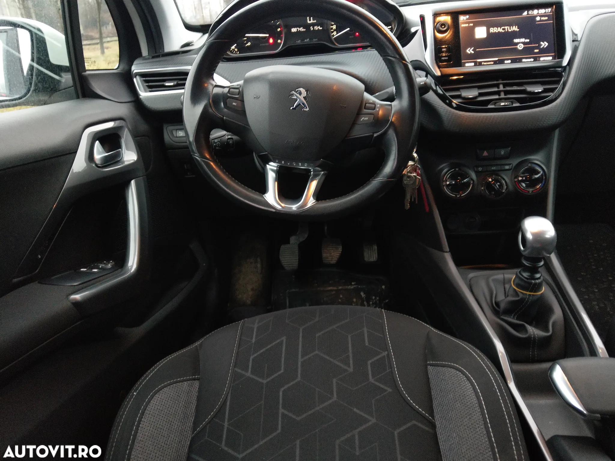 Peugeot 2008 1.5 BlueHDI FAP Active - 14