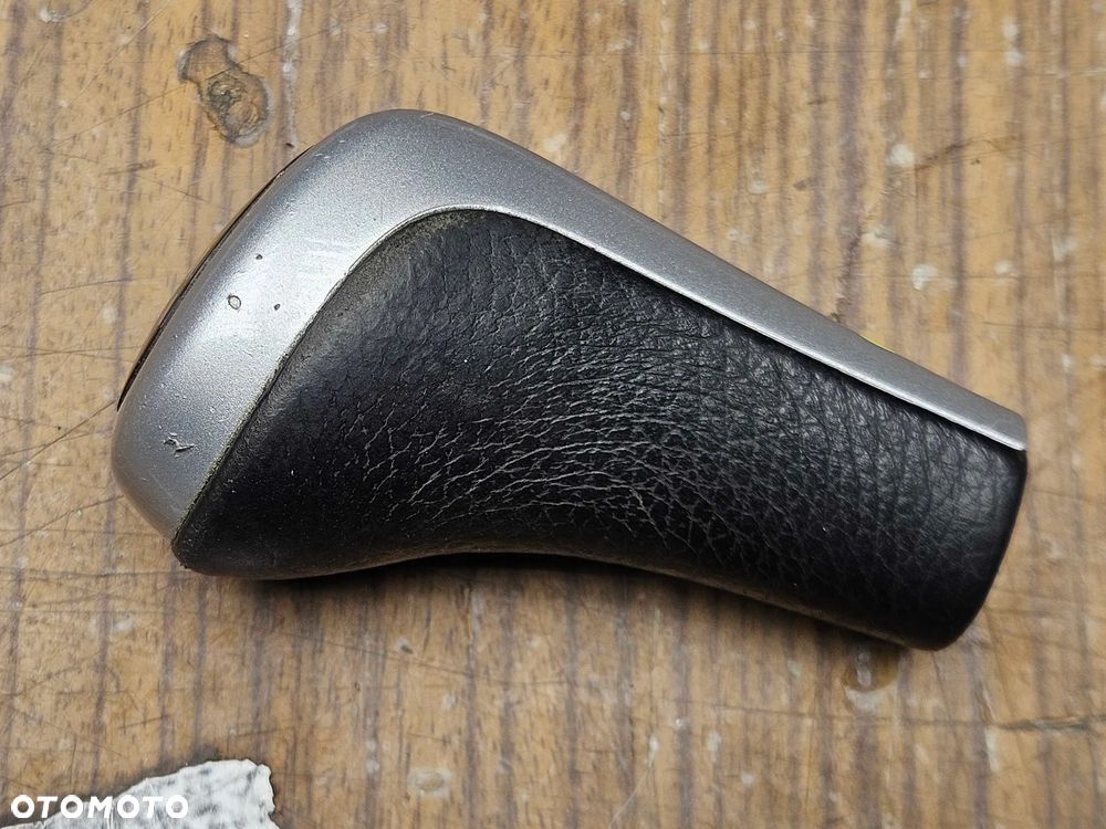 Gałka Mieszek Czarna Skóra Lewarek Zmiany 6 Biegów Manual BMW 3 E90 E91 E92 LCI Lift - 31