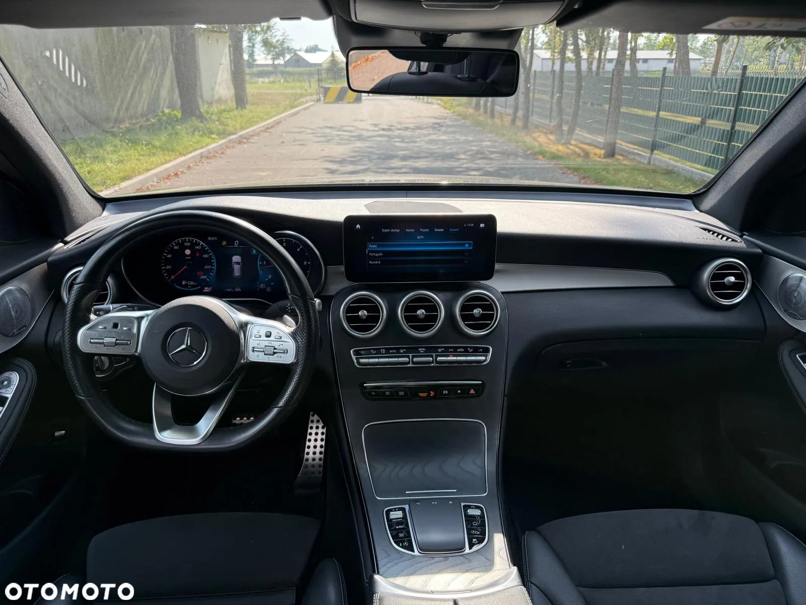 Mercedes-Benz GLC 300 d 4Matic 9G-TRONIC AMG Line - 13