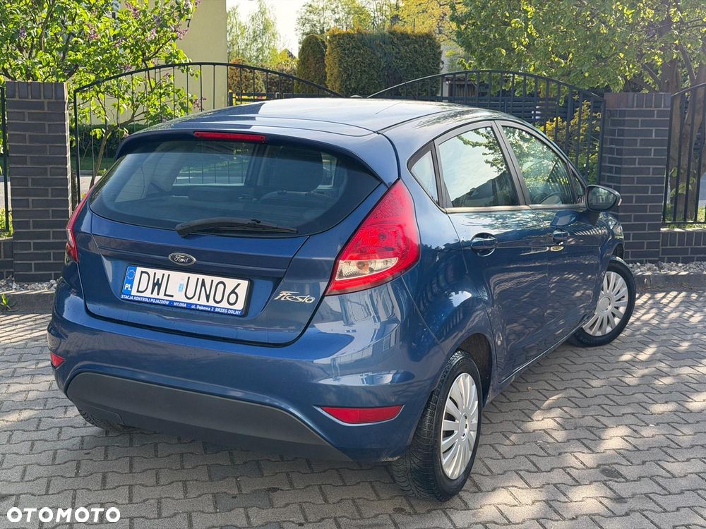 Ford Fiesta 1.25 Ambiente EU5 - 9
