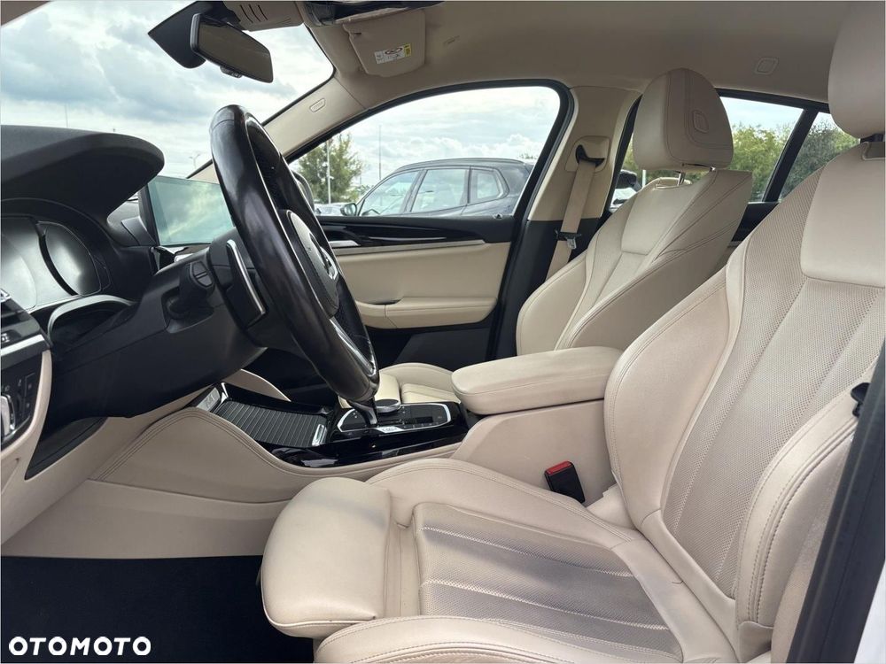 BMW X4 xDrive20d sport - 9