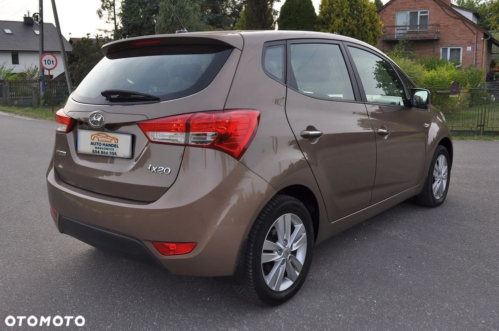 Hyundai ix20 1.6 Comfort - 13