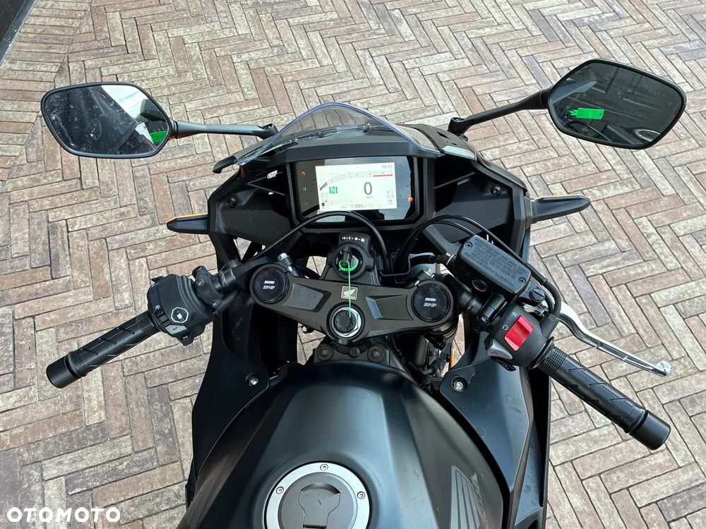 Honda CBR - 15