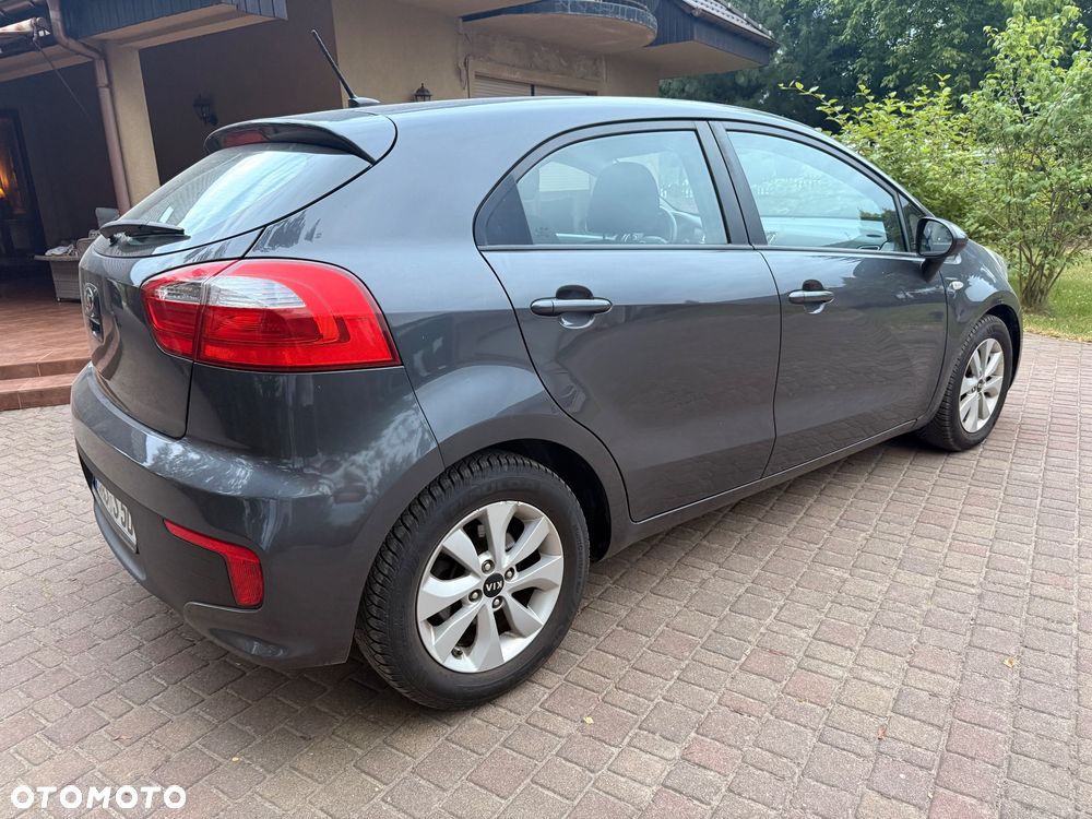 Kia Rio 1.2 Edition 7 - 11