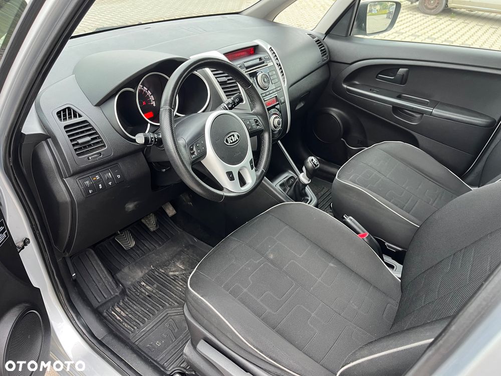 Kia Venga 1.4 CRDi 90 Attract - 9