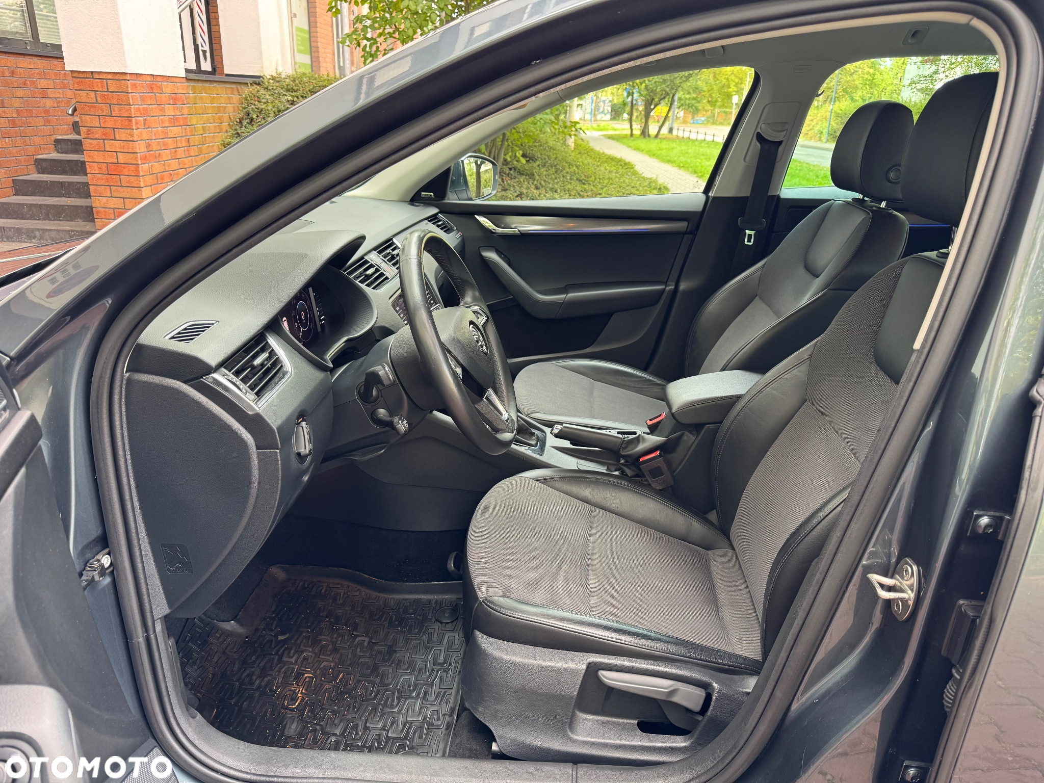 Skoda Octavia 2.0 TDI 4x4 DSG Premium Edition - 6