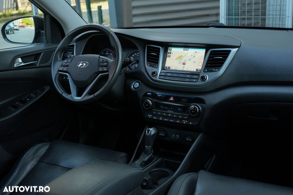 Hyundai Tucson 2.0 CRDI 4WD Automatik Premium - 14