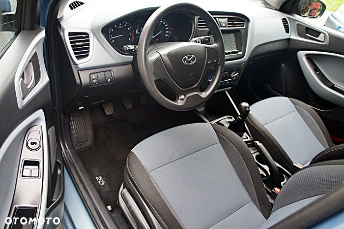 Hyundai i20 1.2 YES - 16