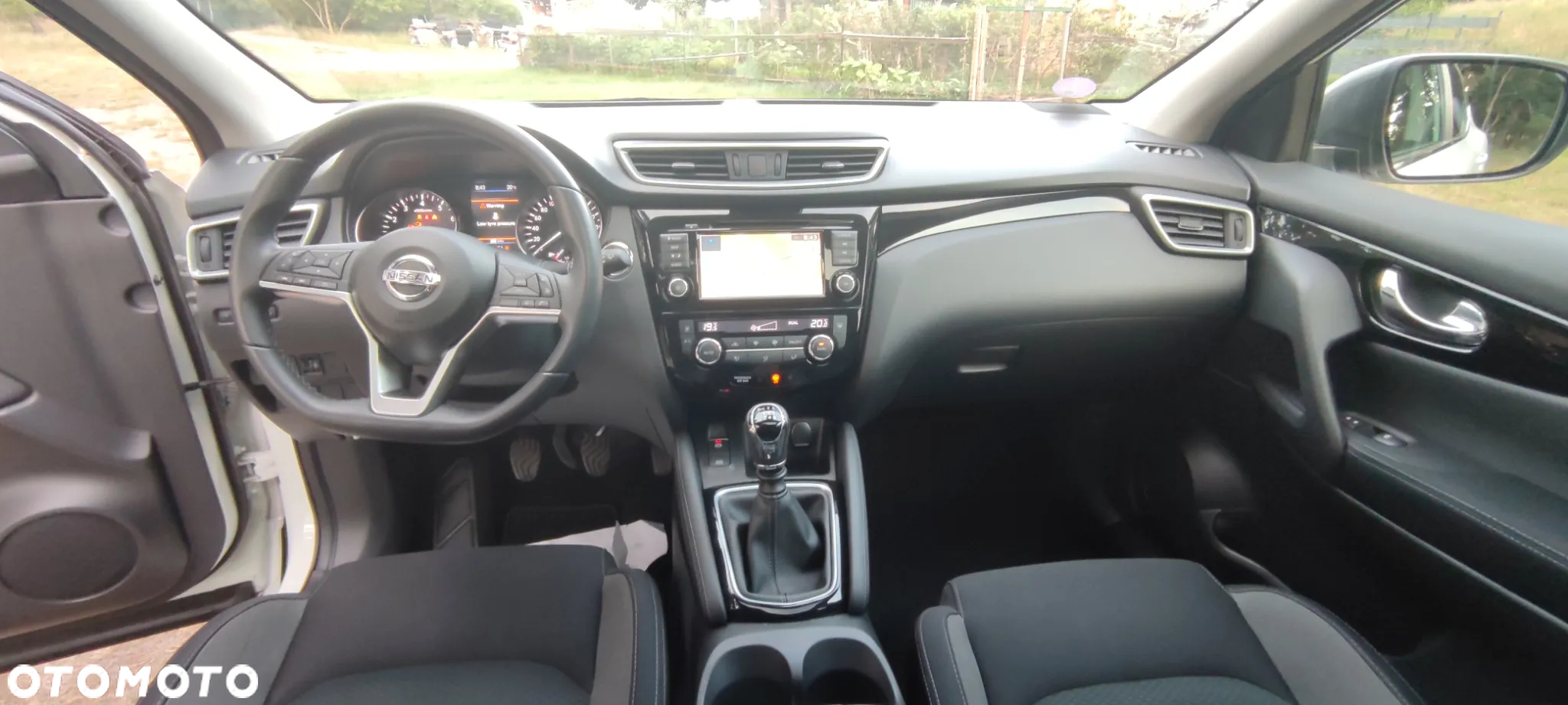 Nissan Qashqai 1.3 DIG-T MHEV Premiere Edition - 22
