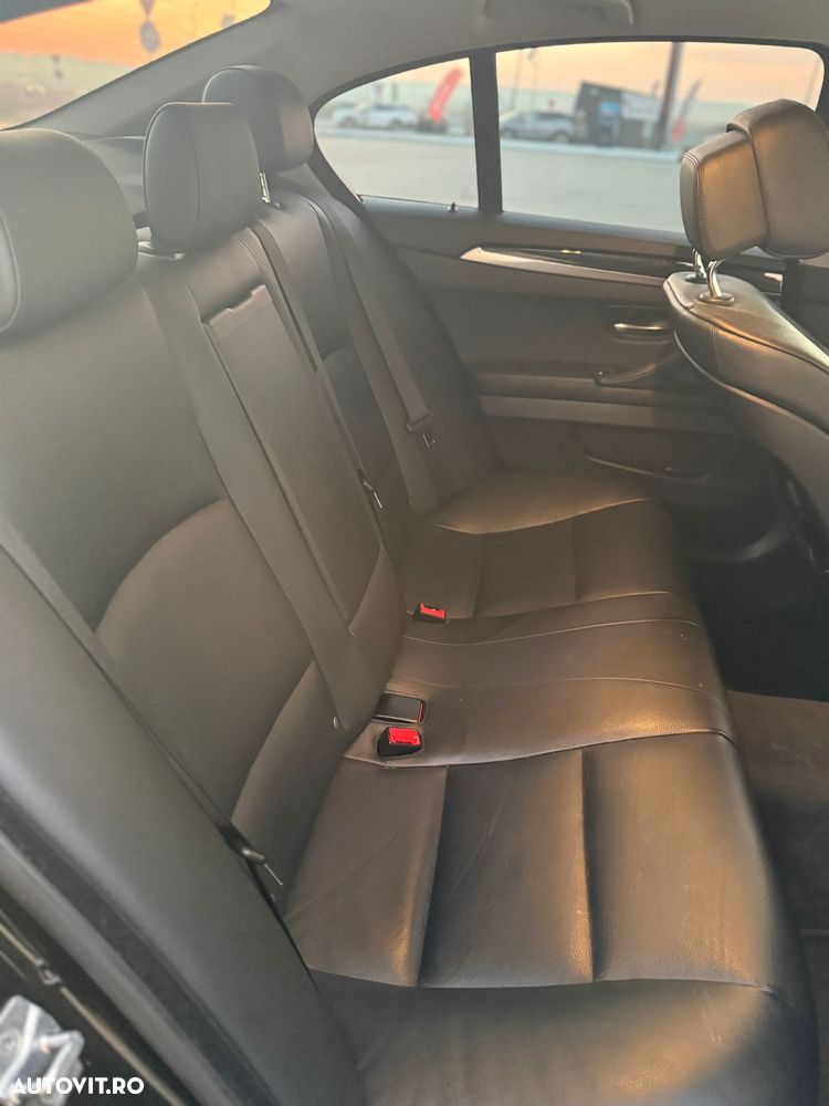 BMW Seria 5 520d - 13
