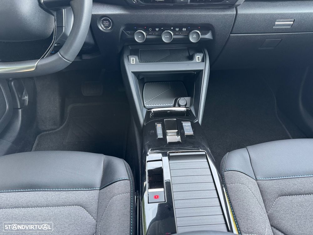 Citroën C4 X 1.2 PureTech Plus EAT8 - 11