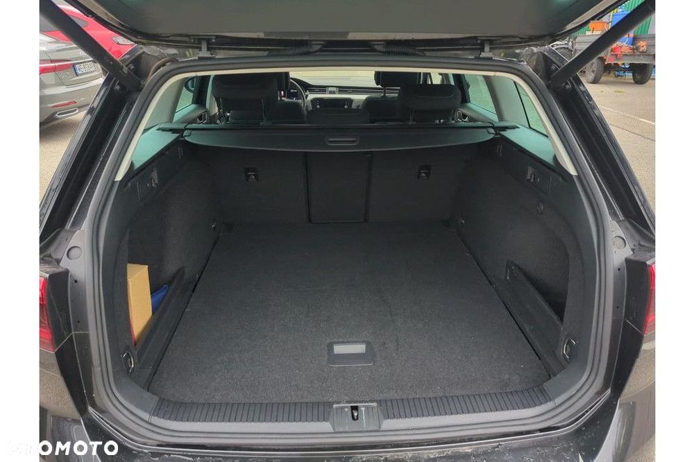 Volkswagen Passat Variant - 16