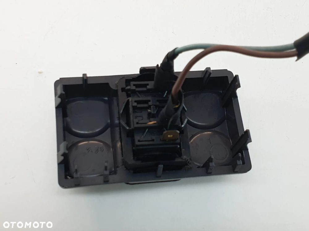 WLACZNIK SWIATLA  PRZELACZNIK  IVECO EUROCARGO - 2