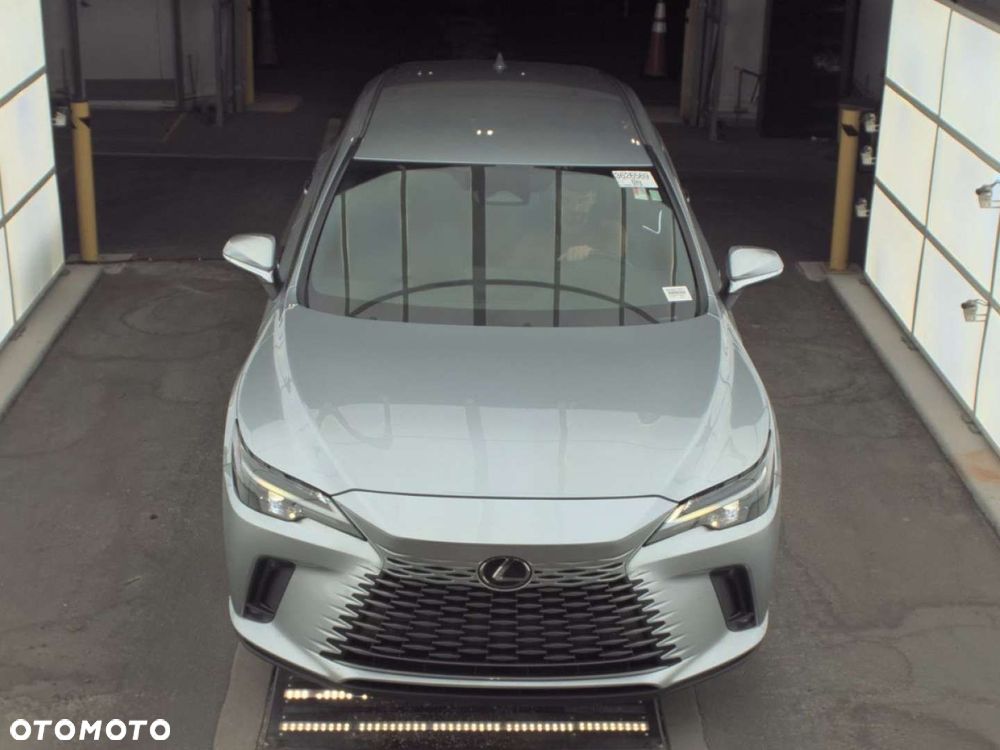 Lexus RX - 4