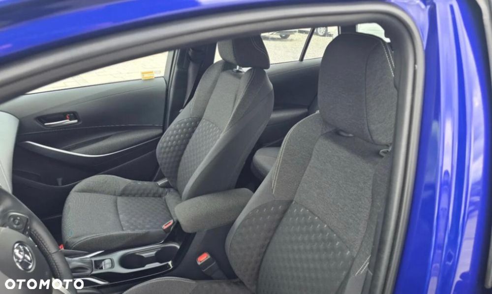 Toyota Corolla 1.8 Hybrid Comfort - 17