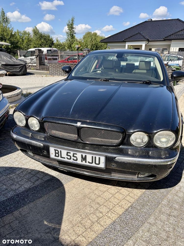 Jaguar XJ - 1