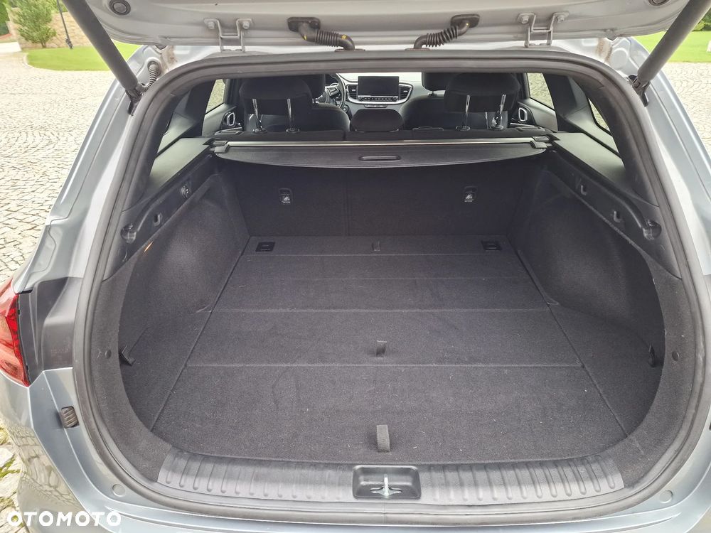 Kia Ceed SW 1.5 T-GDI DCT7 OPF GT Line - 21