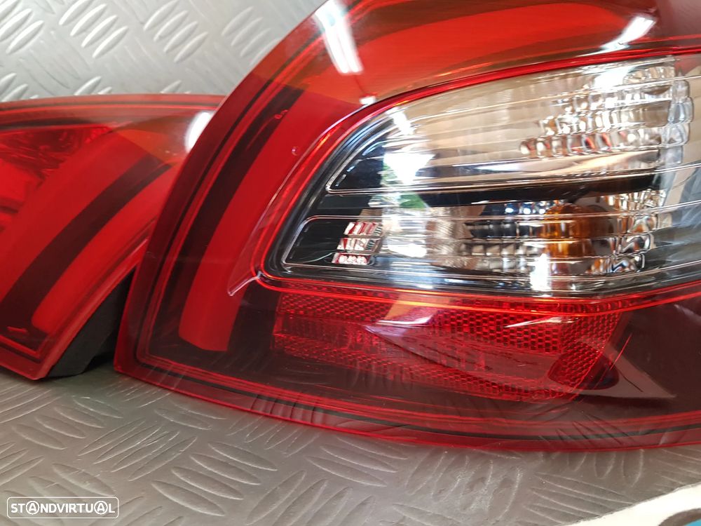 Farolim Farolins Peugeot 308 II direito e esquerdo modelo em carro - 4