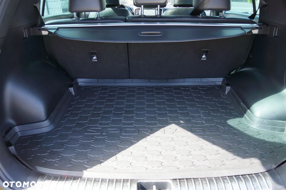 Kia Sportage 2,0 CRDI AWD GT Line - 35