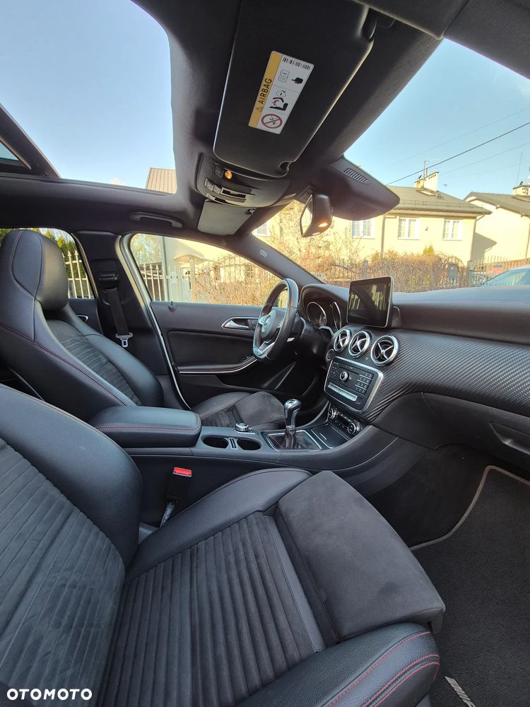 Mercedes-Benz Klasa A 250 AMG Line - 21