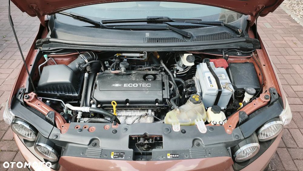 Chevrolet Aveo 1.6 LTZ - 12
