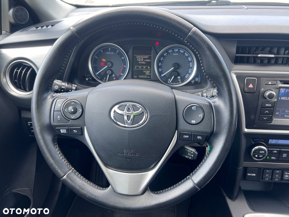Toyota Auris 1.6 Valvematic Comfort - 24